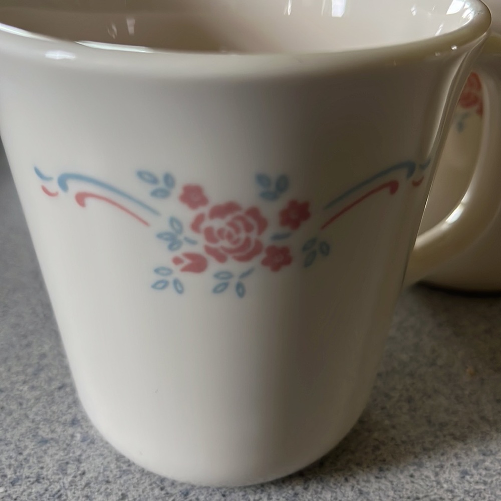 Corelle by Corning English Breakfast coffee mugs (4) sold individually